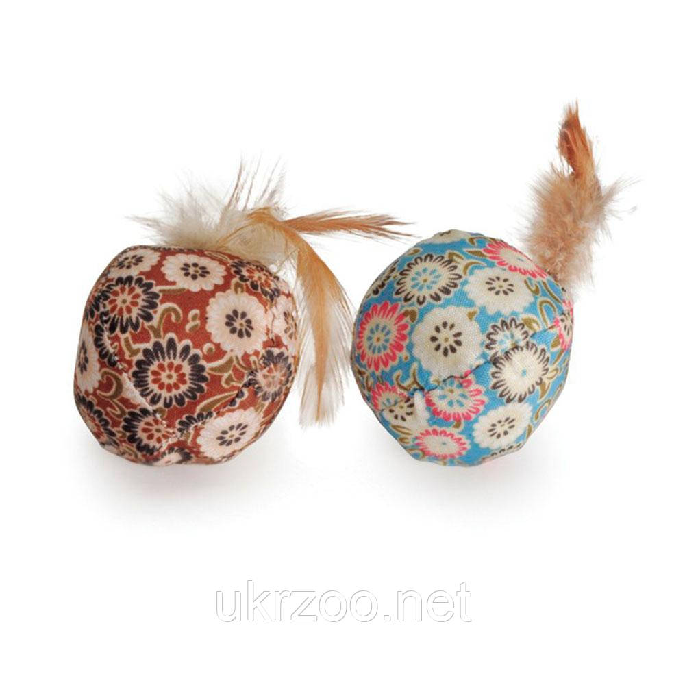 Іграшка для котів кульки з тканини із квітковим візерунком та пір'ям, Ø 4,5 см, 2шт/уп, 6 уп/кор.(ціна за уп.), фото 1