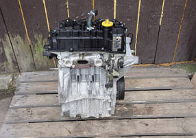 B4D400 Двигун Дачія Сандеро