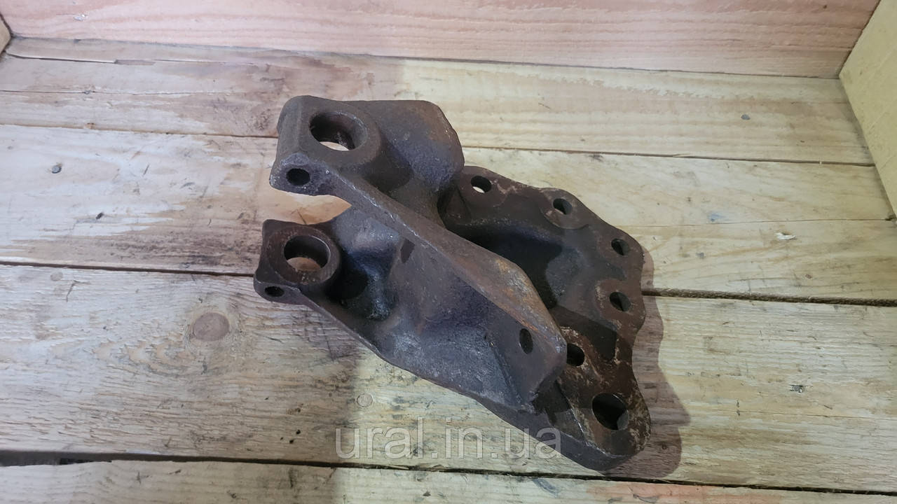 Кронштейн передній правий 375-2902444 (зі зберегання), фото 1