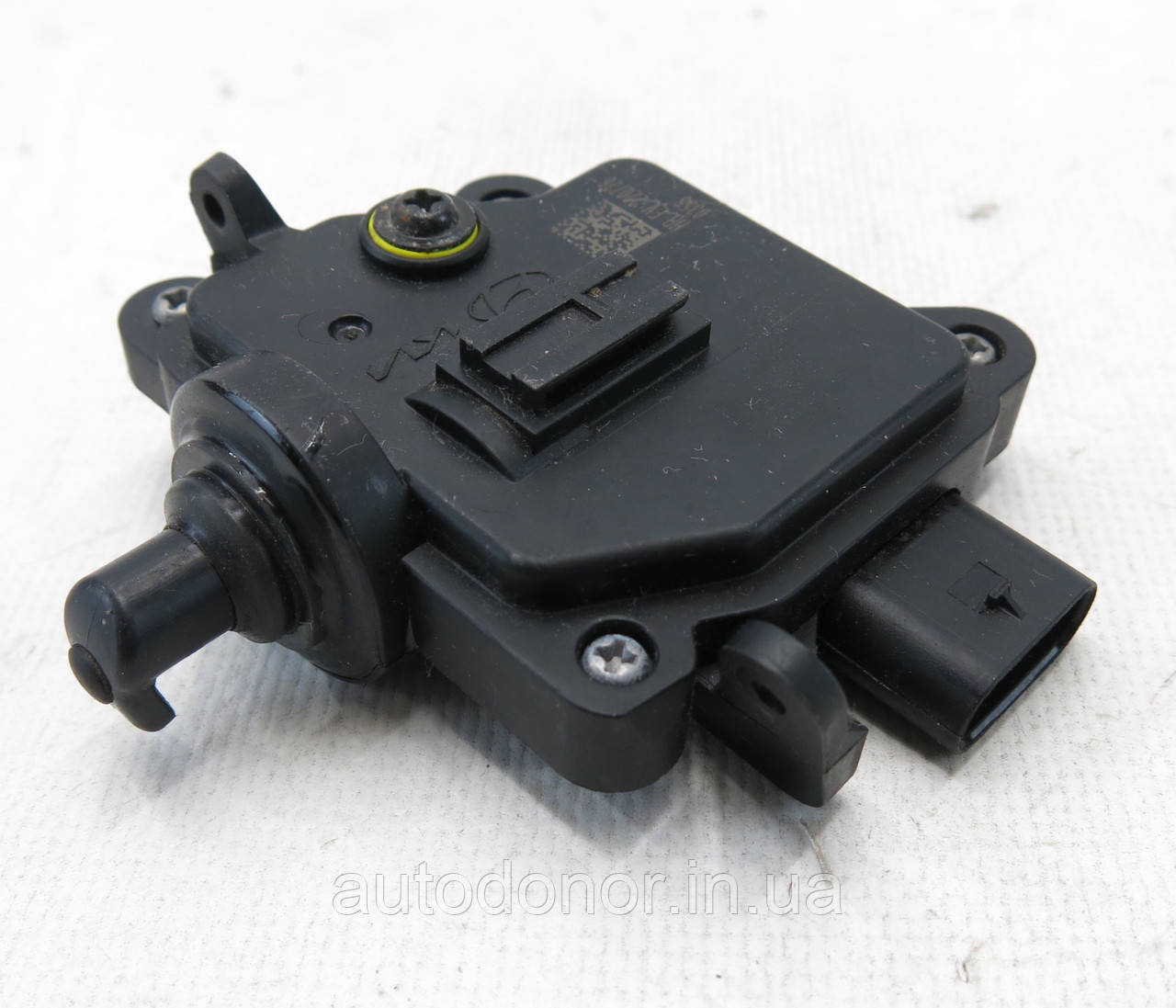 Моторчик відкриття лючка зарядки Hyundai Kona Electric (17-) 91667K4110Моторчик відкриття лючка зарядки Hyundai Kona Electric (17-