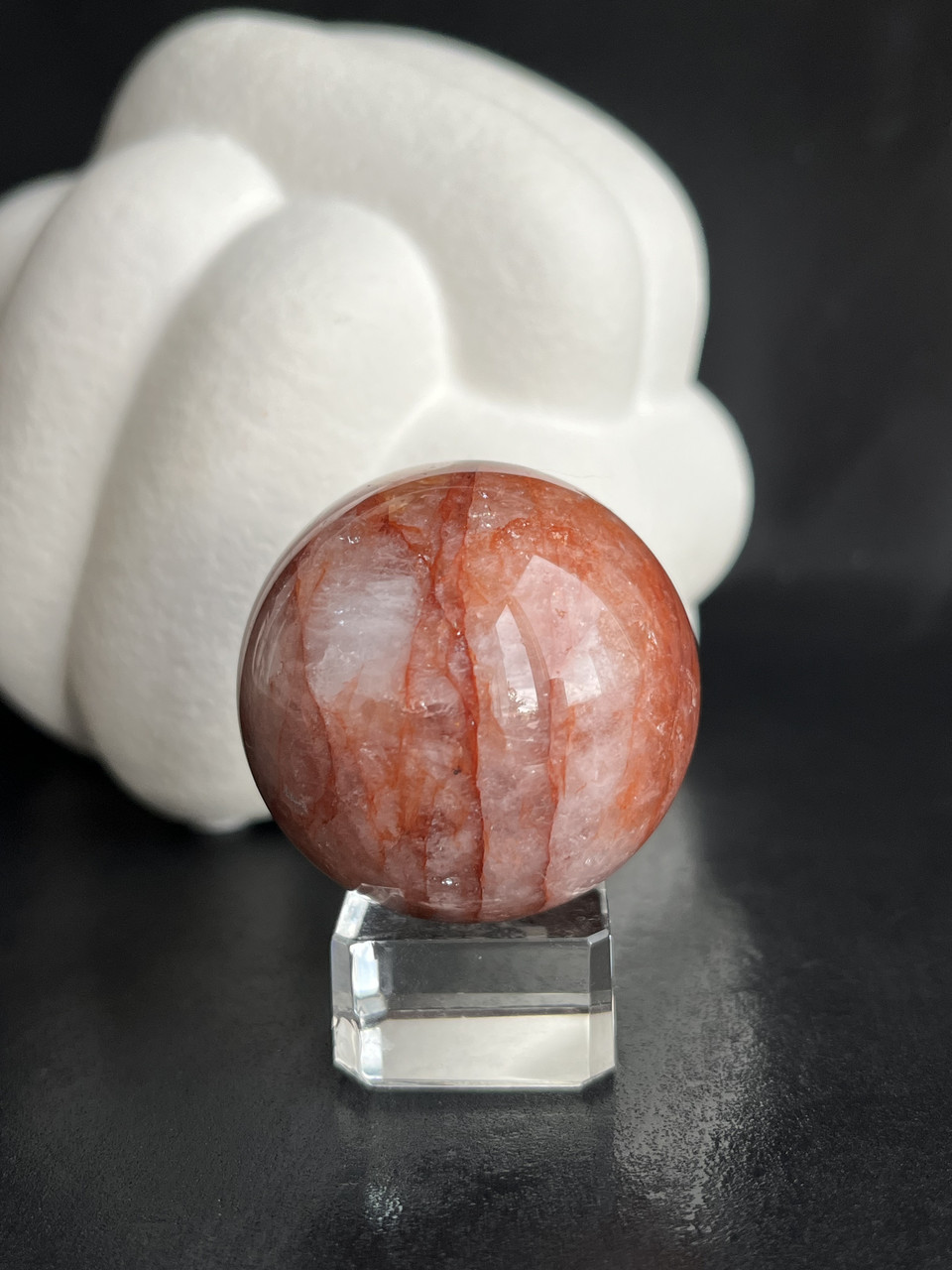 Вогняний полумʼяний кварц сфера шар з натурального каменю кварц куля з кварцу 41 мм., фото 1
