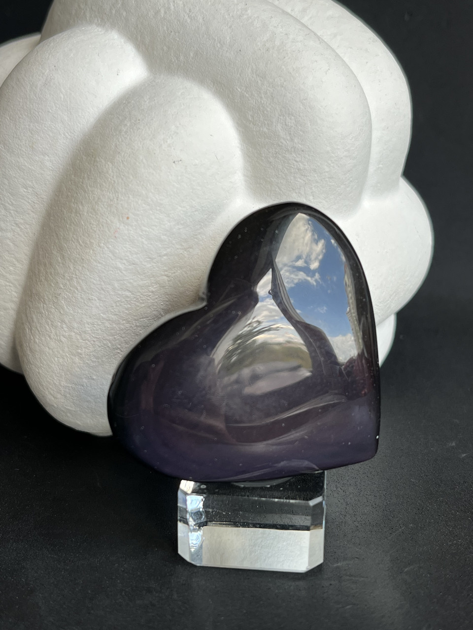 Обсидіан натуральний камінь райдужний обсидіан серце 51*45*16 мм., фото 1