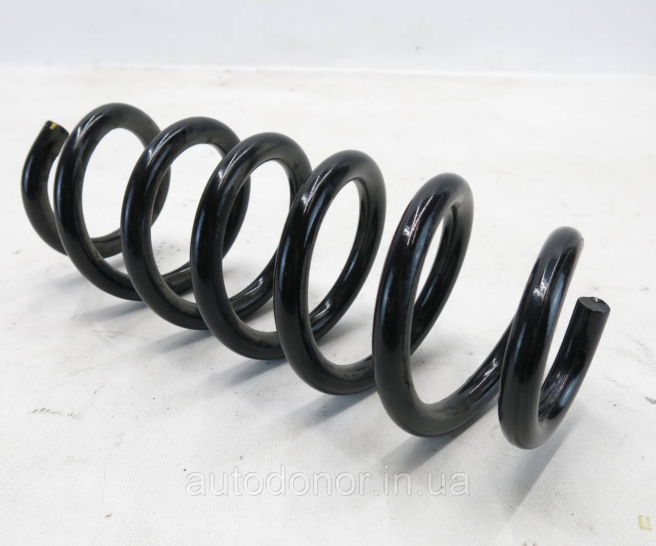 Пружина задня AWD Nissan Ariya (22-) 55020-5MR1B