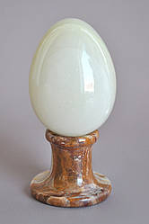 Статуетка яйце з натурального каменю онікс з підставкою, 6.5 см (колір, як на фото)