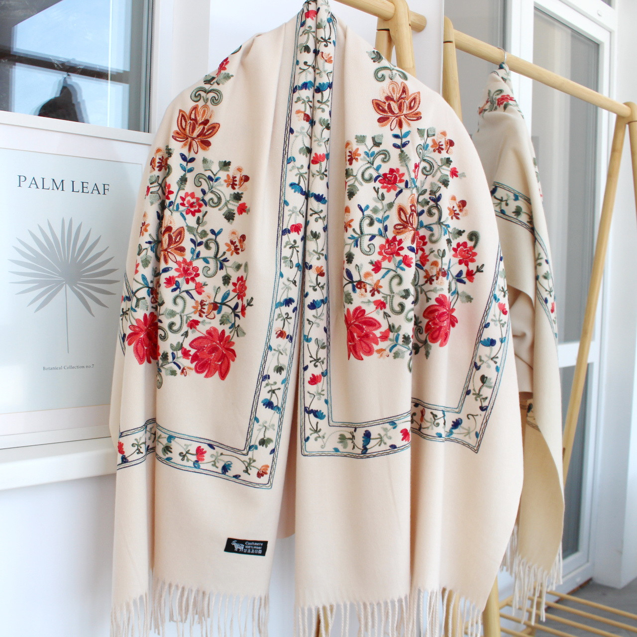 Кашеміровий шарф "Ваза квітів" бежевий 135001, фото 1