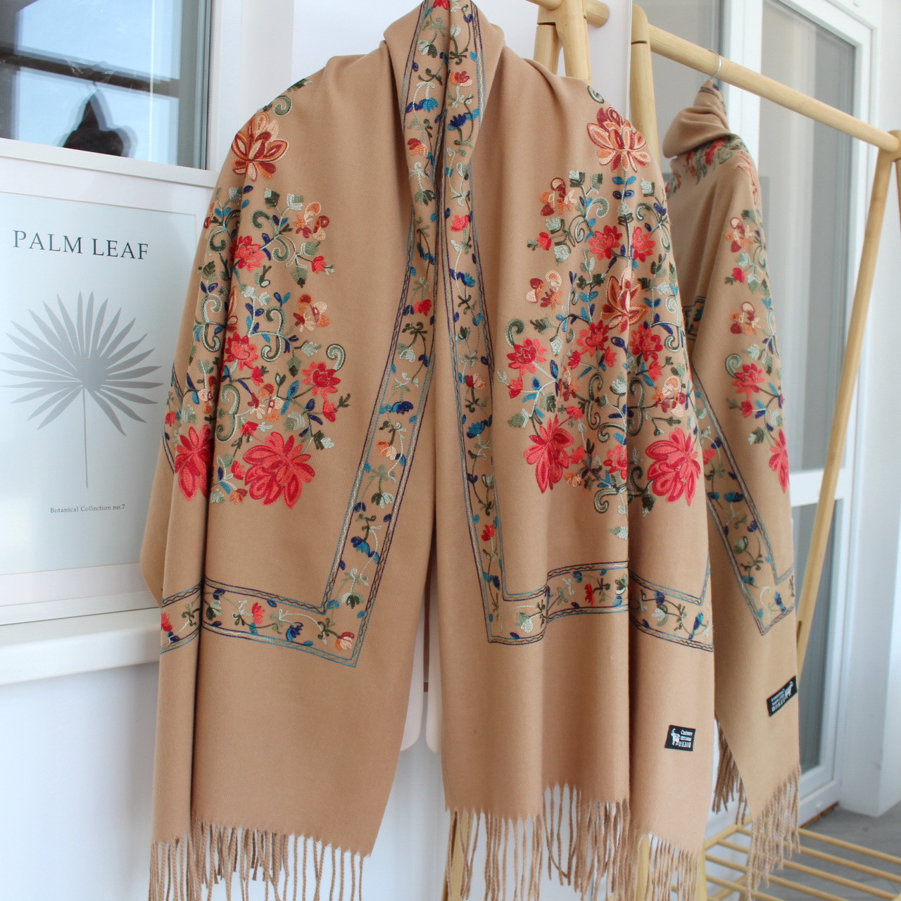 Кашеміровий шарф "Ваза квітів" бежевий 135005, фото 1