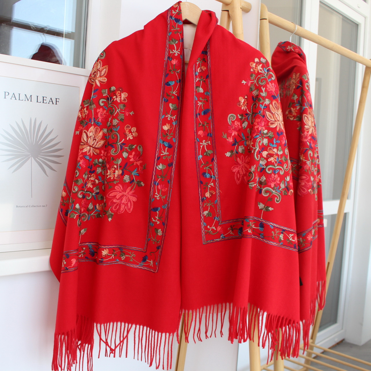 Кашеміровий шарф "Ваза квітів" червоний 135007, фото 1