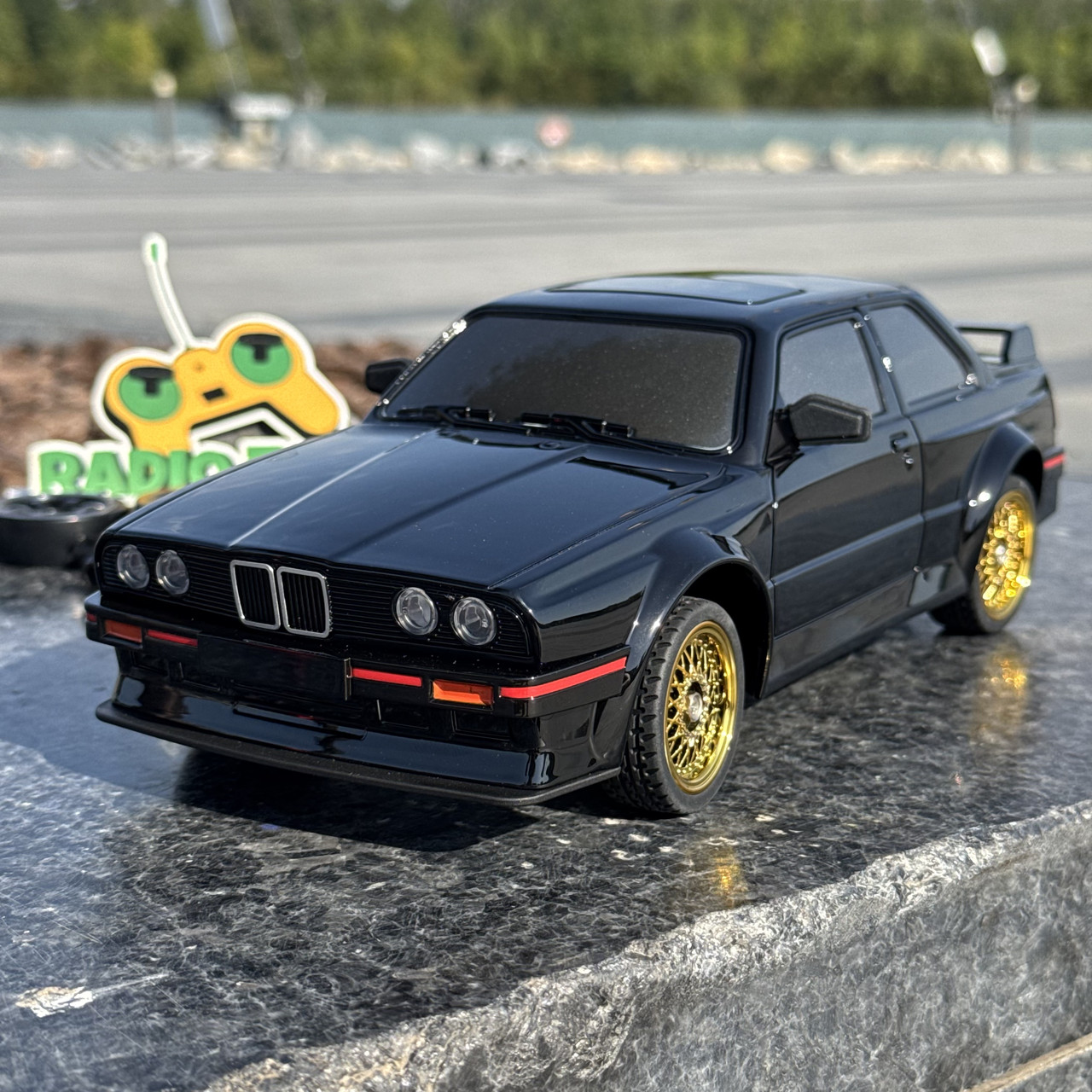 Дрифт машинка BMW Е30 на радіокеруванні 50 км/год чорна | Машинка для дрифту БМВ на радіоуправлінні | На пульті з гіроскопом, фото 1