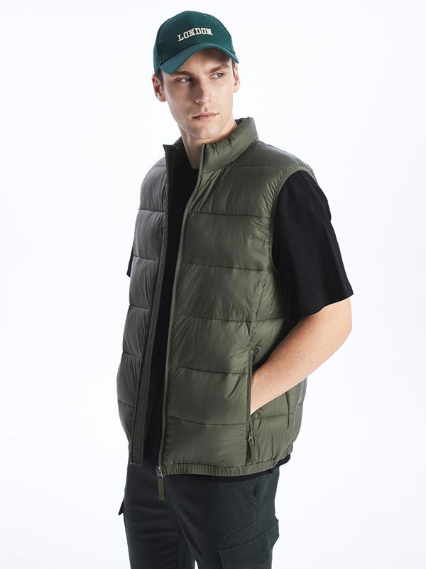 Жилет чоловічий дутий хакі LC Waikiki/ЛС Вайкікі з потайною кишенею. фірмова Туреччина