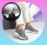 Жіночі кросівки з натуральної замші та шкіри графітового кольору на липучках з білою підошвою