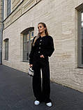 Трикотажний жіночий брючний костюм в'язаний кардиган на ґудзиках і штани прямого крою оверсайз 42-46, фото 4