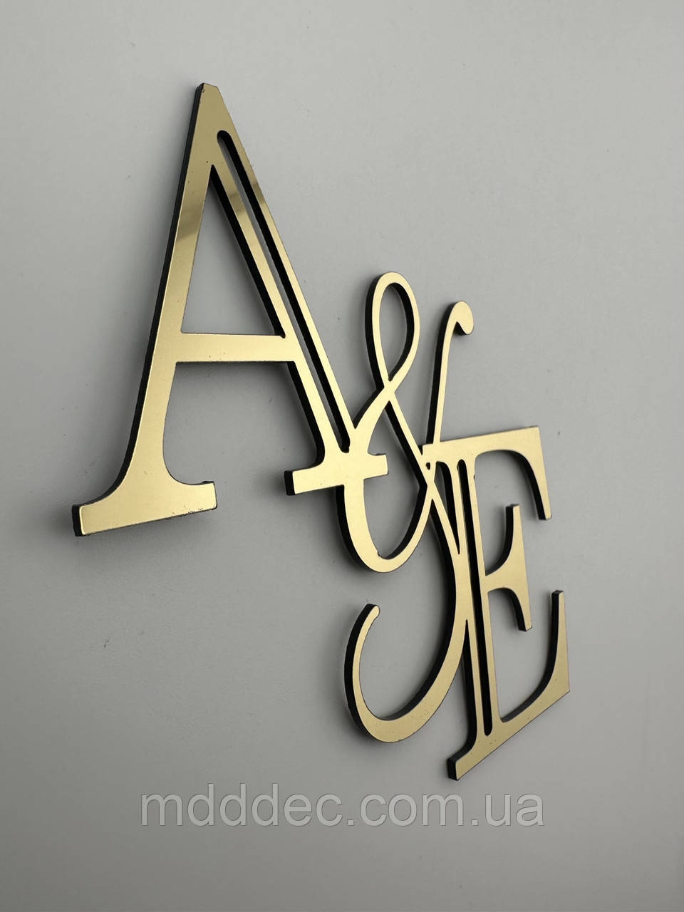 Весільний топер з ініціалами АЕ, золоті дзеркальні букви на торт, 11*10см.