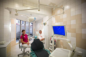 Операционная в «Клиника Заблоцкого».