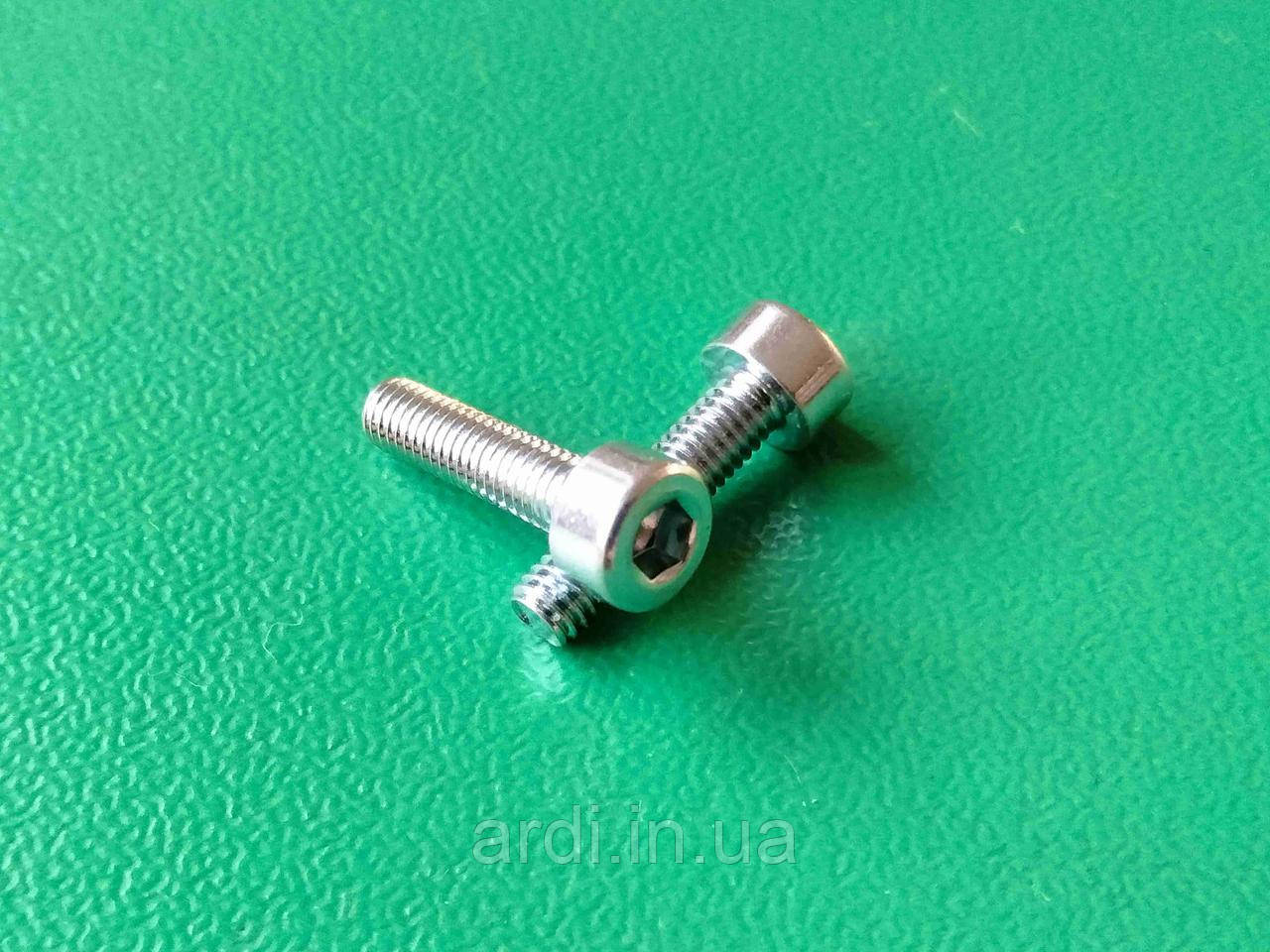 Гвинт ( болт) DIN 912 М3 8 мм із шестигранником