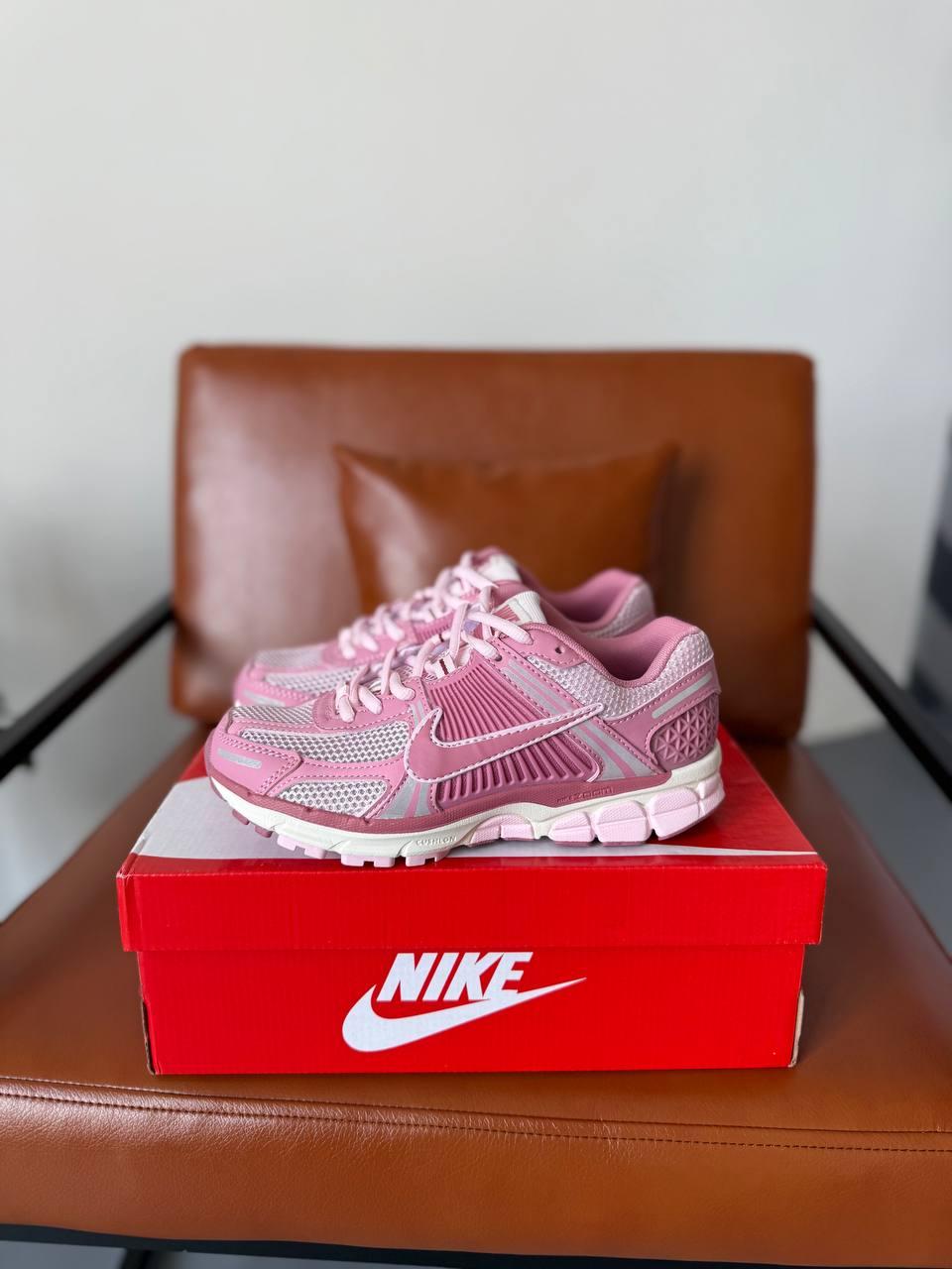 Жіночі кросівки Nike Zoom Vomero 5 Elemental Pink Рожеві Взуття Найк Зум Вомеро 5 шкіра текстиль демісезон, фото 1