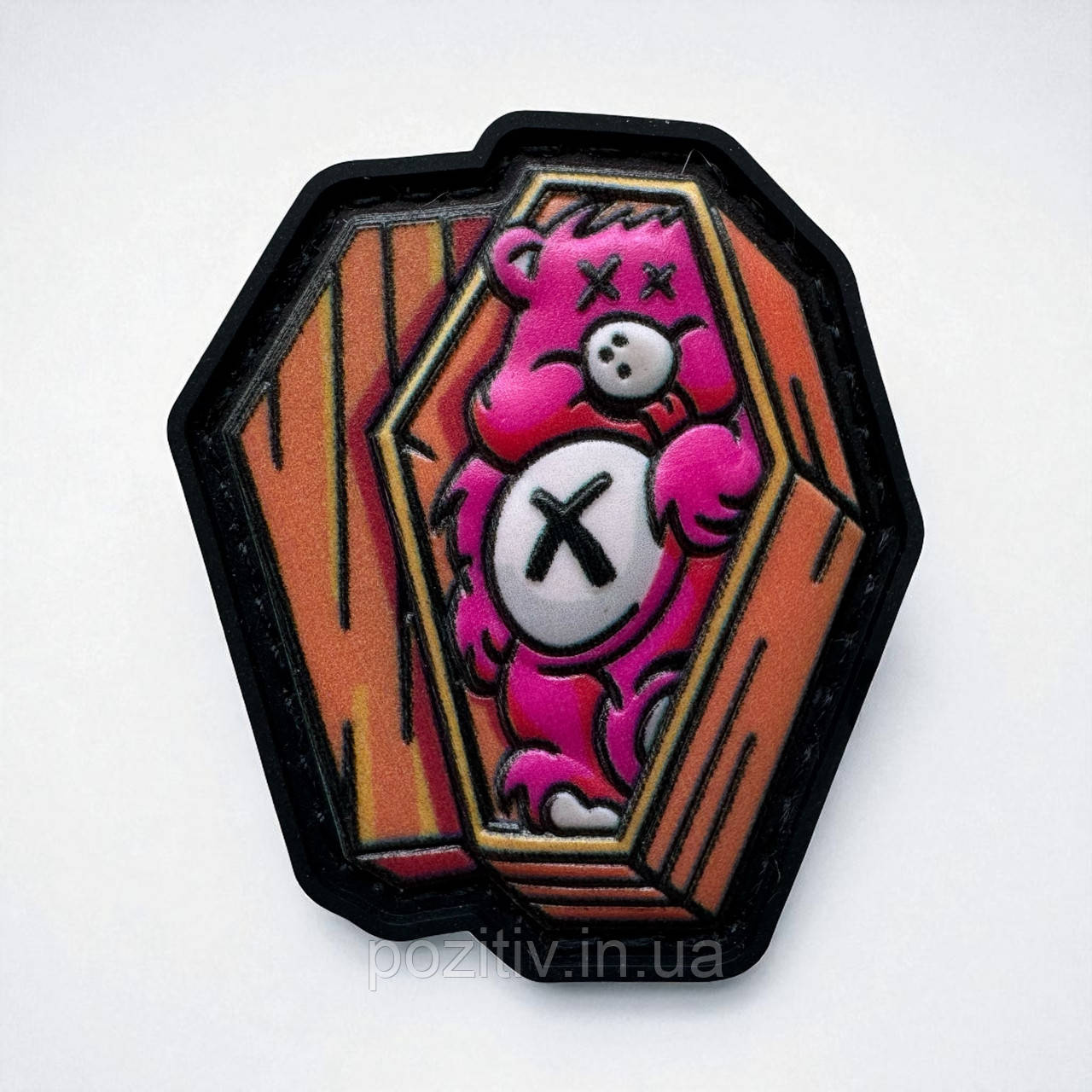 Шеврон ПВХ 3D "Рожевий ведмедик у трусику" 41×33 мм — патч на липучці, фото 1