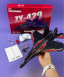 Літак на радіокеруванні C 71558 підсвічування, 2.4 GHz, запасні лопаті, акумулятор, в коробці, фото 2
