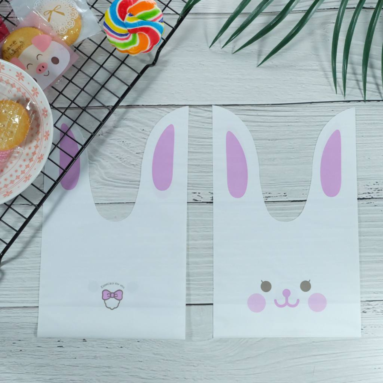 Пакети дитячі Зайчик, подарункові поліетиленові пакетики для частування 27х16 см 10 шт, фото 1