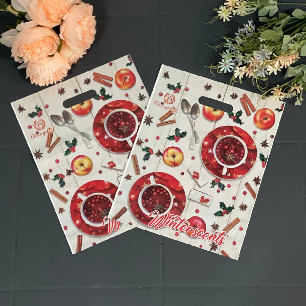 Пакети з вирубною ручкою, пакет банан 30 x 40 см пакет подарунковий зимовий, фото 1