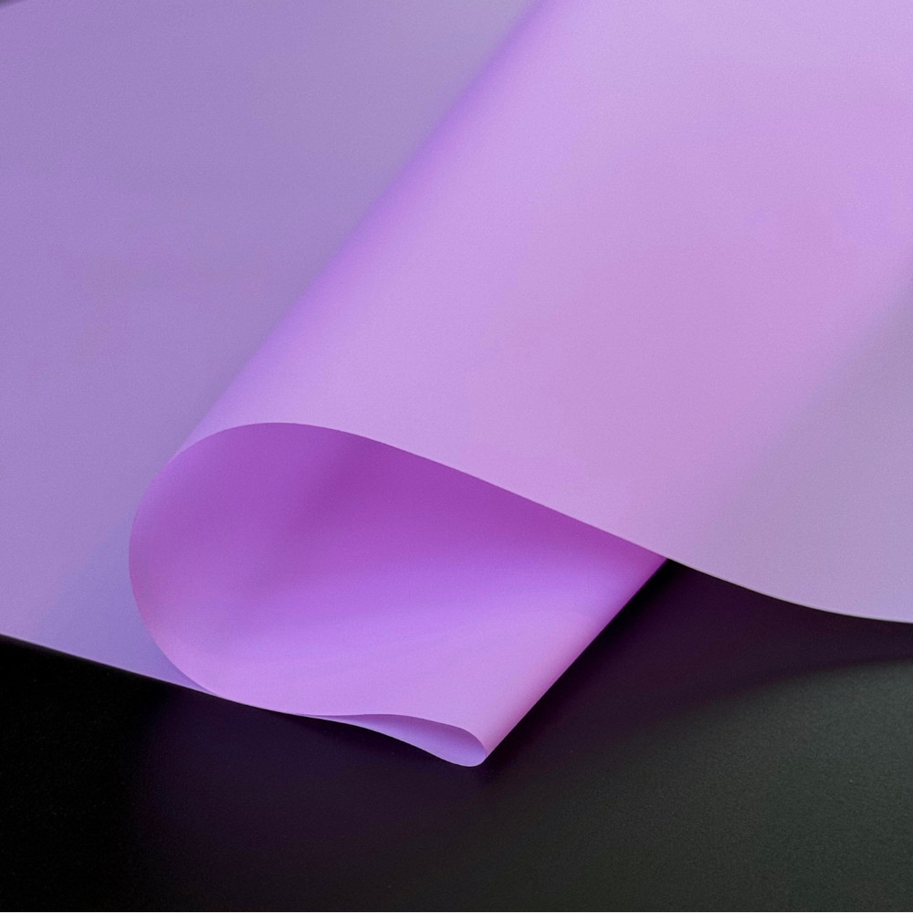 Флористична калька плівка для упаковки квітів, матова напівпрозора, 56х56 см, лавандова (20 листів), фото 1