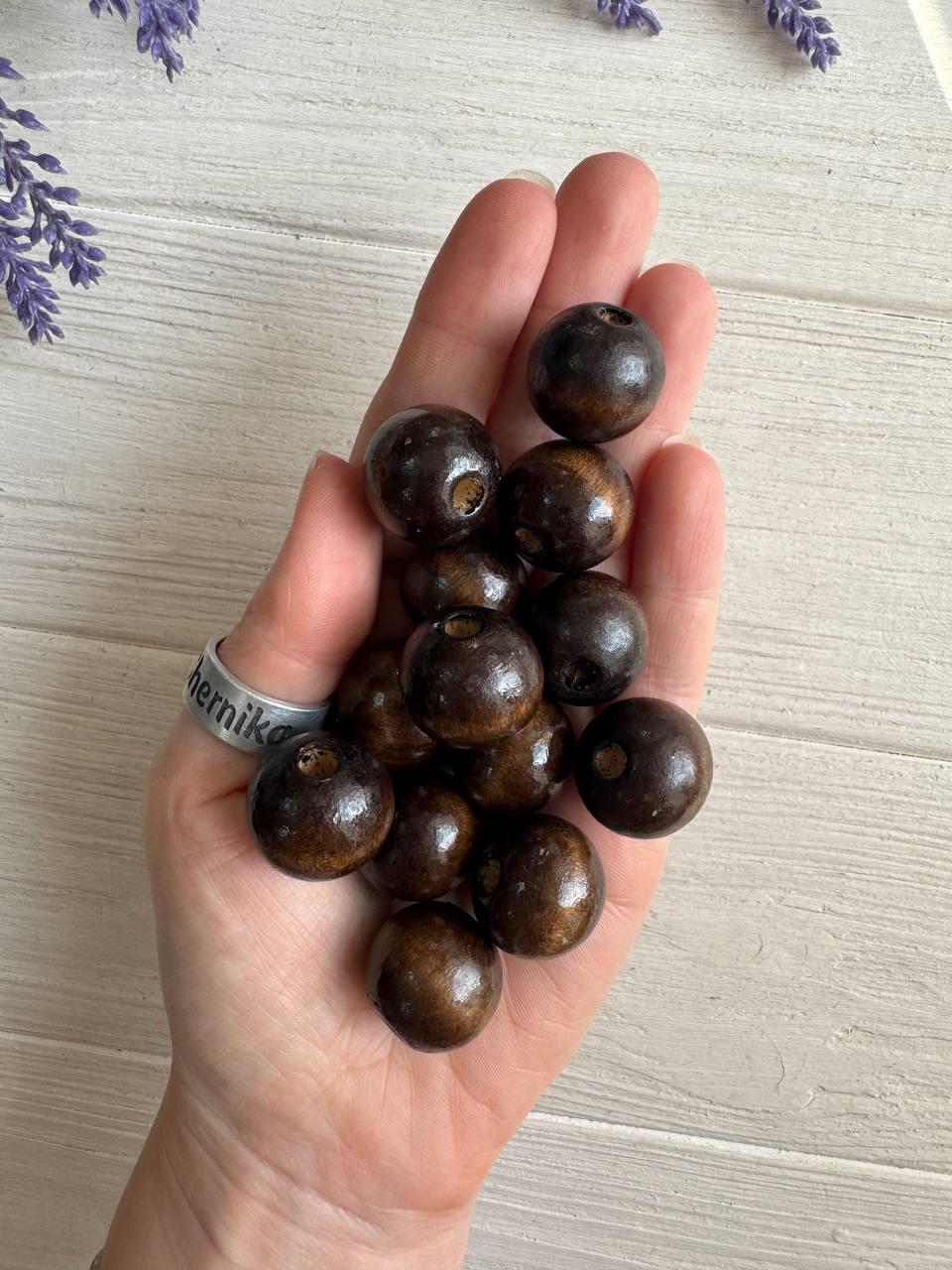 Намистини дерев'яні круглі 20 мм , темно коричневі 500 грамів