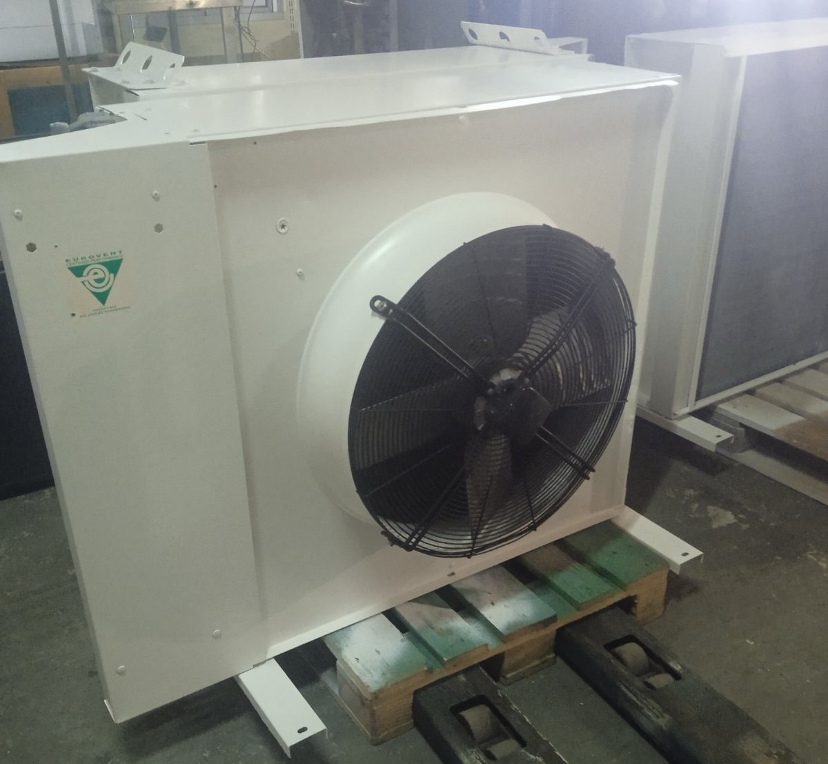 Конденсатор повітряний LU-VE LMC6R (24.8 kW) Вживаний, фото 1