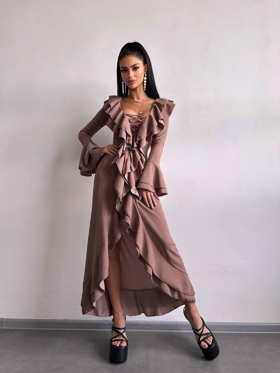 Романтична жіноча сукня максі зі шнурівкою на декольті та воланами Smb9478