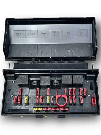 Електрика. Блок запобіжників. Запобіжники