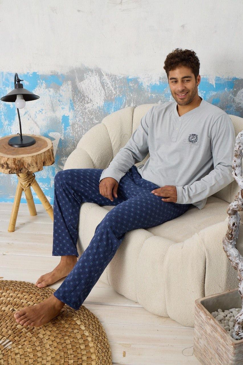 Чоловіча бавовняна піжама з вишивкою лонгслів та штани сіро-синя, фото 1