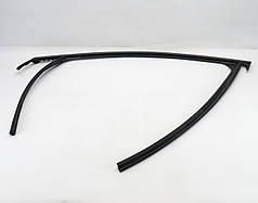 Ущільнювач скла двері передньої лівий AWD Nissan Ariya (22-) 80331-5MP1A