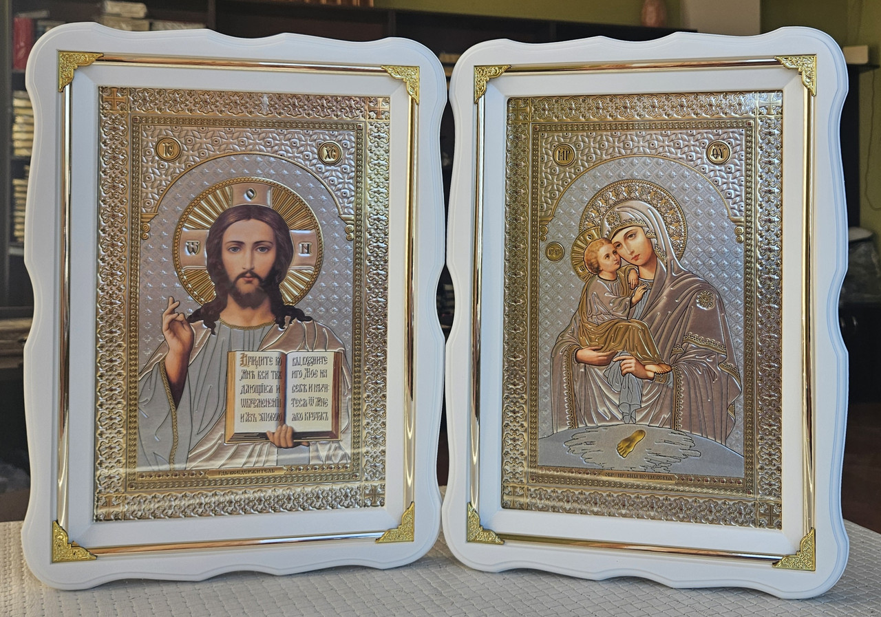 Ікони венчальні Спаситет П.Б Почаївська в білому дерев'яному фігурному кіоті під склом, кіот 37*27, сюже20*30, фото 1