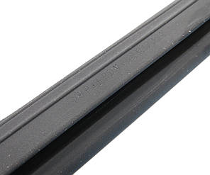 Злизувач / бархатка двері передня ліва Nissan Ariya (22-) 80835-5MP0A, фото 2