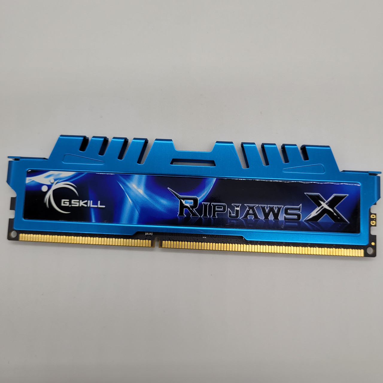 Ігрова оперативна пам'ять G.Skill RipjawsX DDR3 8Gb 2400MHz PC3-19200U 2R8 CL11 (F3-2400C11D-16GXM) Б/В