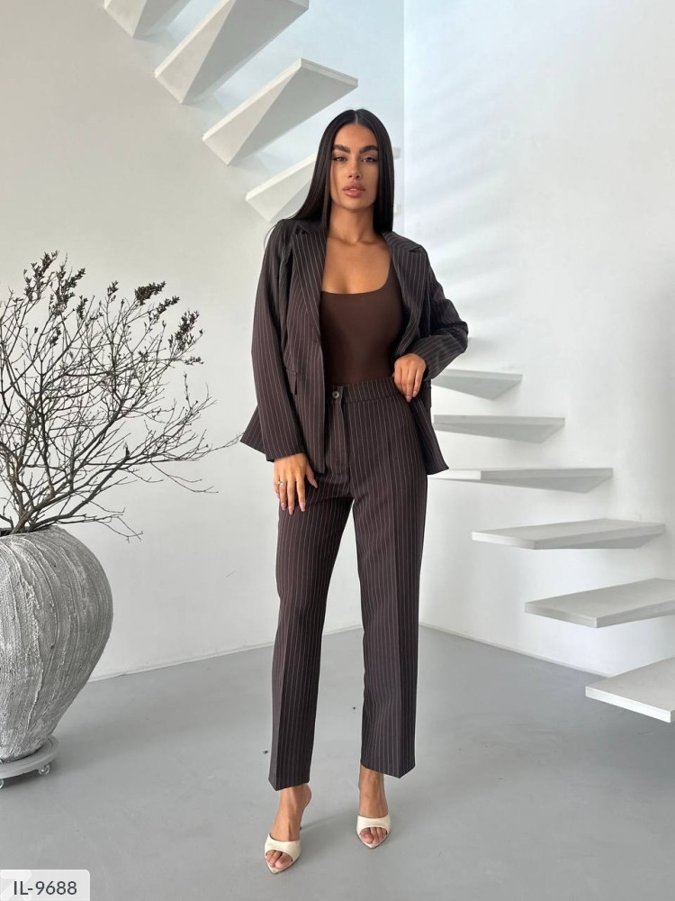 Костюм брючний жіночий класичний діловий, строгий офісний, якісний із піджаком у смужку на ґудзиках