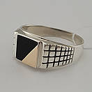 Чоловіче срібне кільце з золотом і оніксом 23 розмір, фото 5