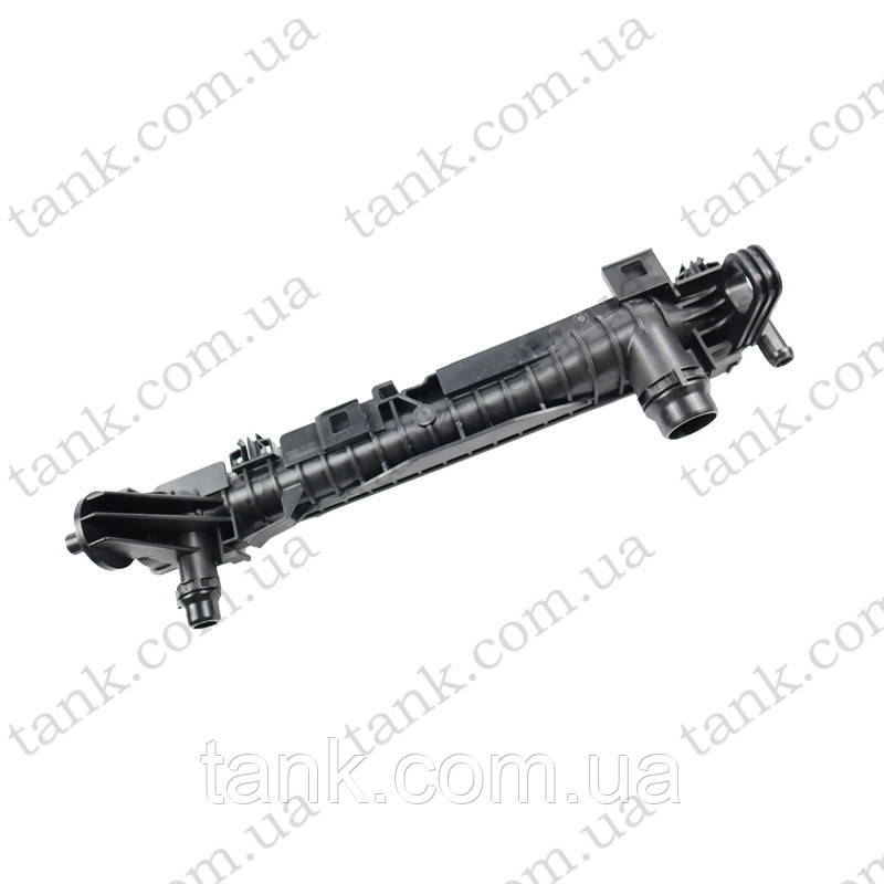 Бачок радіатора Audi A7 (C8) (2018-2025) OEM: 8W0121251AB, 8W0121251N, фото 1