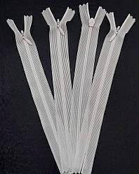 Потайний білий замочок 45 см