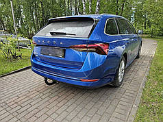 Фаркоп Skoda Octavia A8 2020- (Шкода Октавія А8) польський на болтах