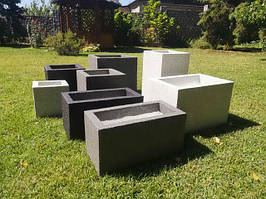 Вазони та кашпо