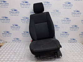 Сидіння переднє ліве Suzuki