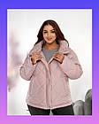 Жіноча демісезонна куртка батал пудрова без капюшона стьобана великі розміри
