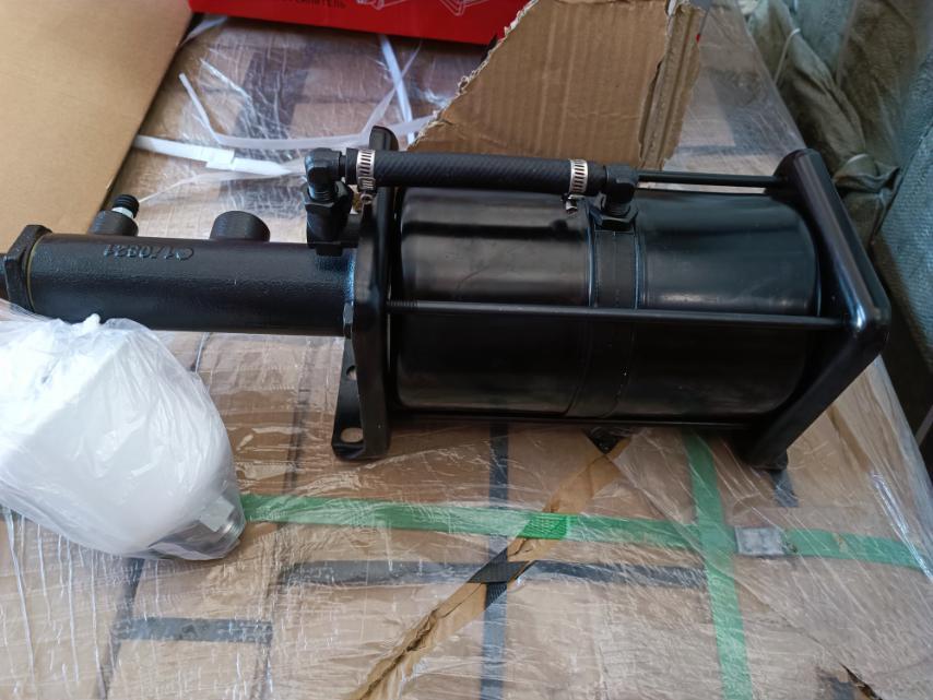 4320-3510011 Підсилювач пневмогідравлічний УРАЛ - 375, 4320 задній з бачком, фото 1