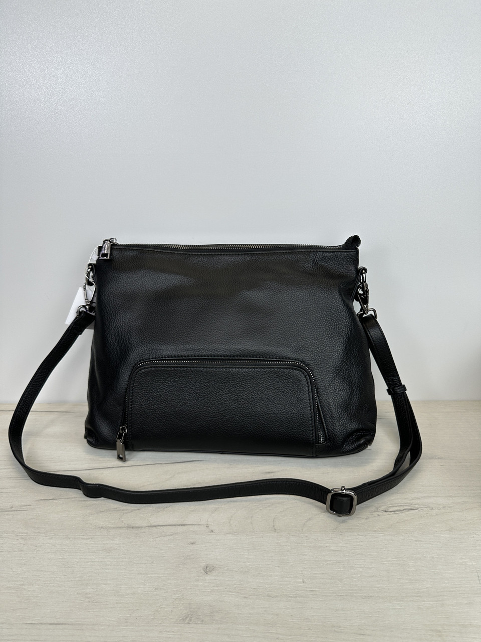 Містка жіноча шкіряна сумка на плече Lanvera С101-КТ-4398 Чорна, фото 1