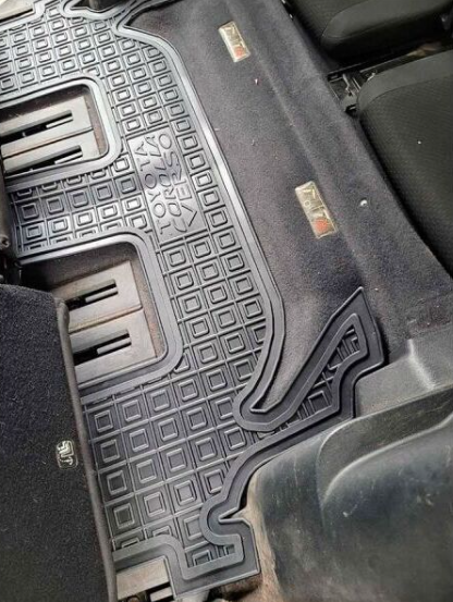 Авто килимки в салонTOYOTA Corolla Verso (2004-2009) (3-й ряд), фото 1