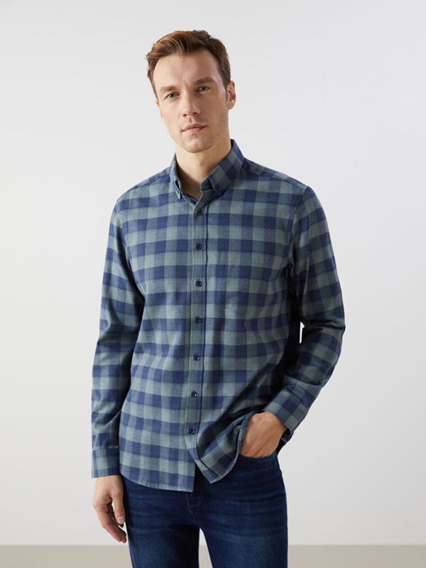 Зелена чоловіча сорочка LC Waikiki/ЛС Вайкікі з кишенею на грудях, в синю клітинку. фірмова Туреччина