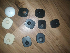 Антикражний датчик Гольф чорний б/у, Бірки для одягу мушля б у, Магніти для систем безпеки б/у, кліпси, фото 4