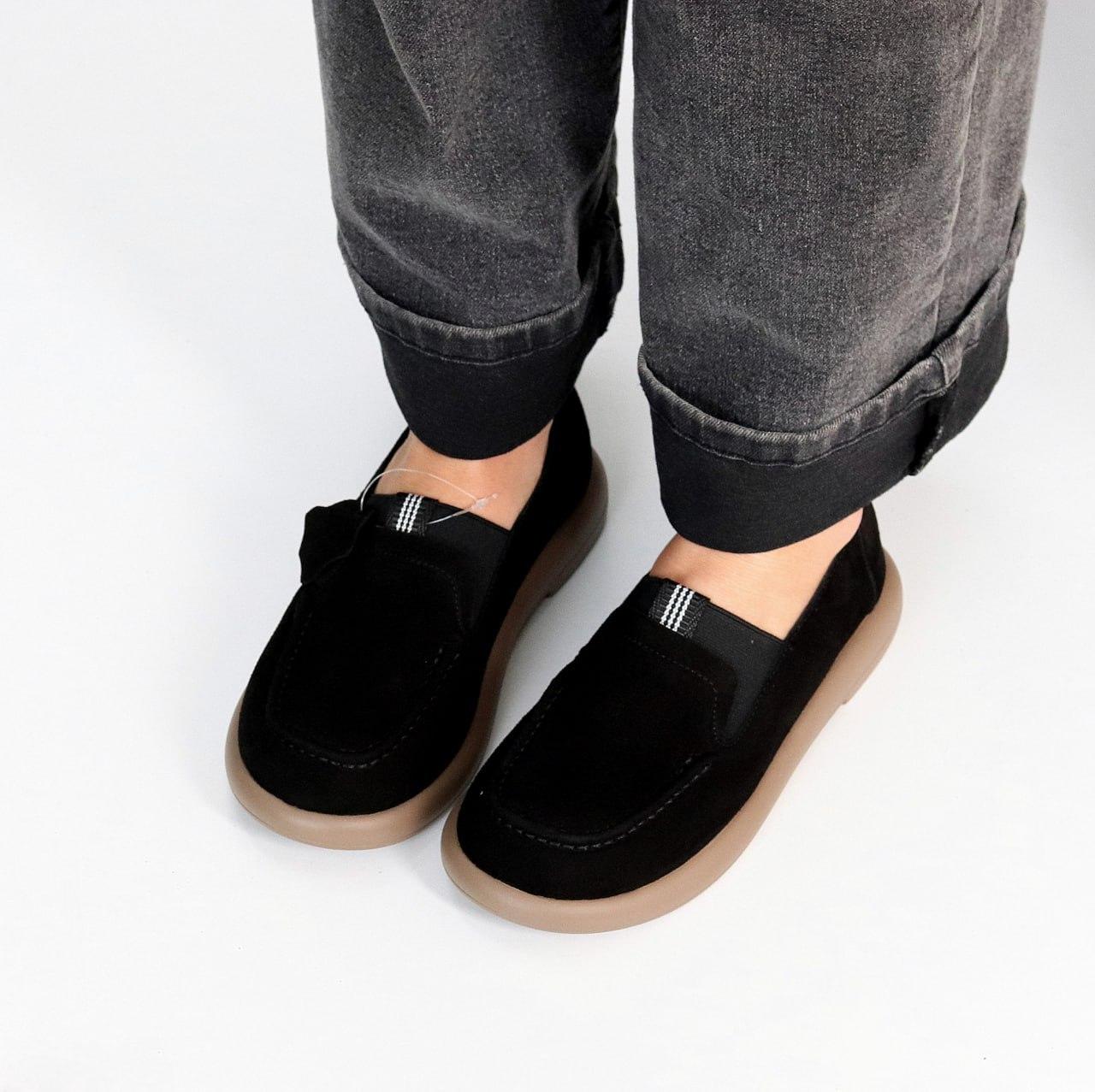 Жіночі замшеві анатомічні мокасини з резинкою зверху чорні натуральна замша