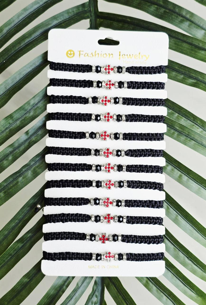 Браслет оберіг нитка з хрестиком