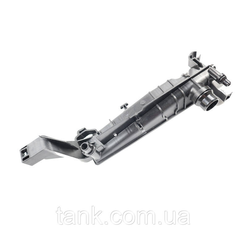 Бачок радіатора BMW BMW 2-Series F45, F46 (2014-2021) OEM 8603089 17118603089, фото 1