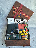 Подарунковий набір для чоловіка, для керівника з парфумами, гаманцем, ременем, кавою та солодощами